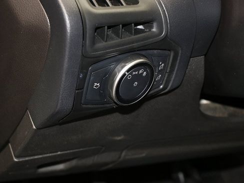 Used 2018 Ford Focus S image 22