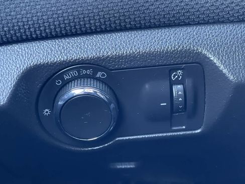 Used 2016 Chevrolet Cruze LT image 20