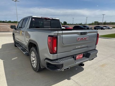 Used 2023 GMC Sierra 1500 Denali w/ Technology Package AWD/4WD image 5