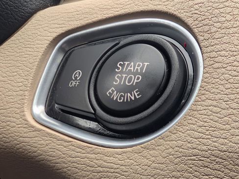 Used 2017 BMW X1 xDrive28i image 16