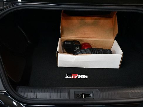 Used 2023 Toyota GR86 Premium RWD image 61