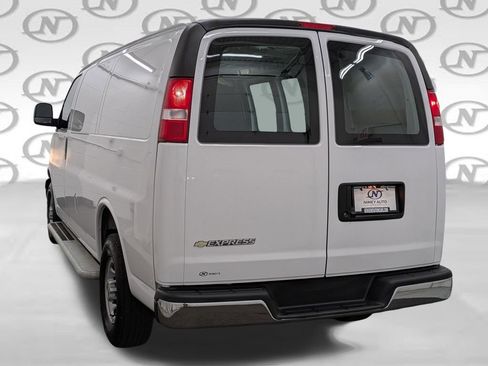 Used 2024 Chevrolet Express 2500 w/ Driver Convenience Package RWD image 13