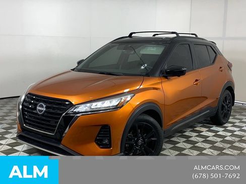 Used 2022 Nissan Kicks SR w/ Interior Electronics Package FWD image 3
