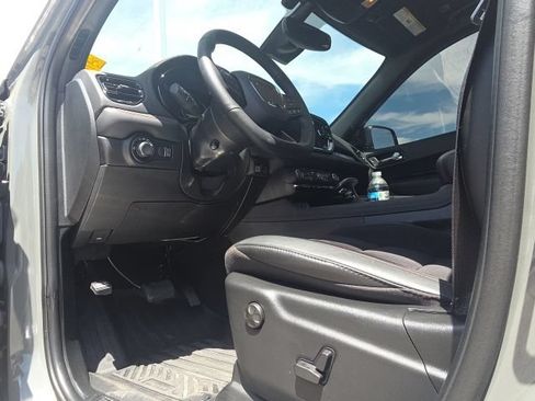 Used 2026 Dodge Durango GT AWD/4WD image 9