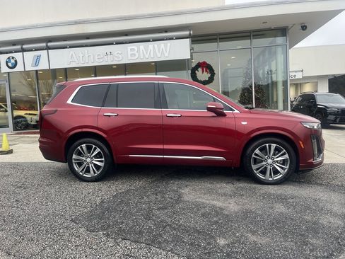 Used 2020 Cadillac XT6 Premium Luxury image 9