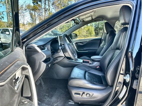 Used 2024 Toyota RAV4 Adventure image 19