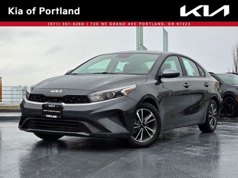 Certified 2024 Kia Forte LXS image 1