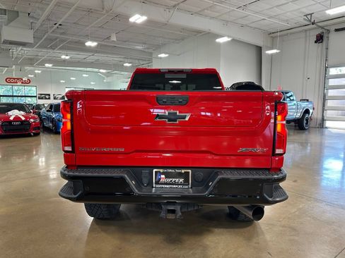 Used 2024 Chevrolet Silverado 2500 ZR2 w/ Snow Plow Prep/Camper Package AWD/4WD image 7