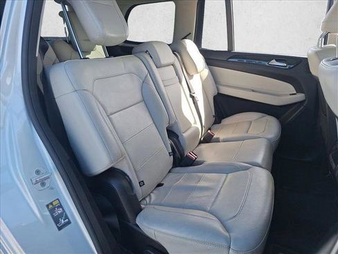 Used 2017 Mercedes-Benz GLS 450 4MATIC image 18