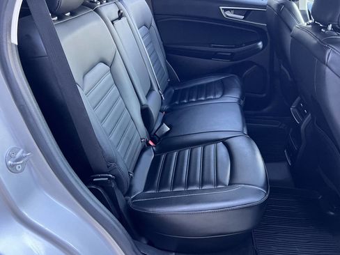 Used 2019 Ford Edge SEL w/ Equipment Group 201A image 19