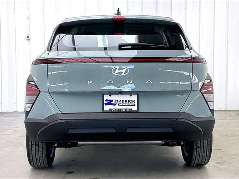 New 2026 Hyundai Kona SE image 4