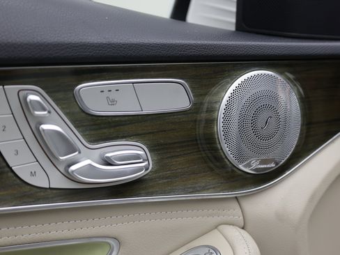 Used 2015 Mercedes-Benz C 300 4MATIC Sedan image 15