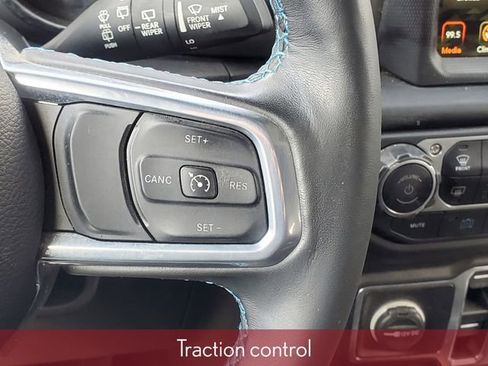 Used 2023 Jeep Wrangler Unlimited Rubicon 4xe w/ Cold Weather Group AWD/4WD image 23