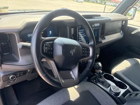 Used 2025 Ford Bronco Big Bend AWD/4WD image 3