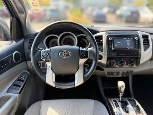 Used 2015 Toyota Tacoma 4x4 Double Cab w/ SR5 Package image 24
