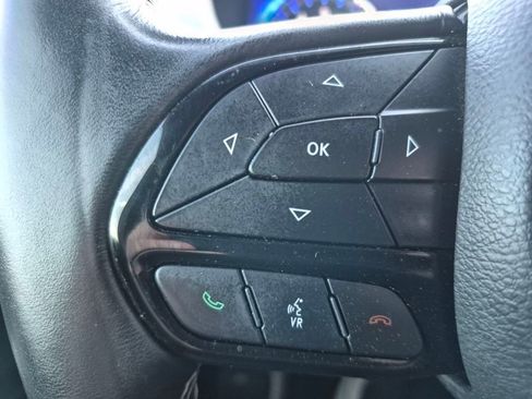 Used 2021 Chrysler Pacifica Touring w/ S Appearance Package image 22