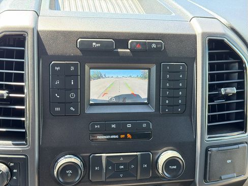 Used 2018 Ford F150 XLT AWD/4WD image 9