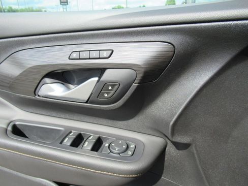 Used 2020 GMC Terrain SLT w/ Preferred Package FWD image 22