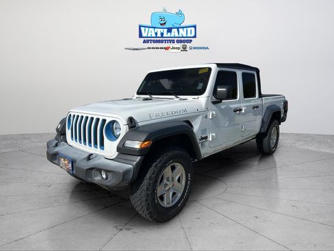 Used 2020 Jeep Gladiator Sport w/ Quick Order Package 24S image 1