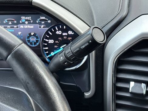 Used 2018 Ford F250 Lariat w/ Lariat Ultimate Package image 23