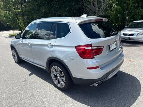 Used 2017 BMW X3 xDrive28i AWD/4WD image 3