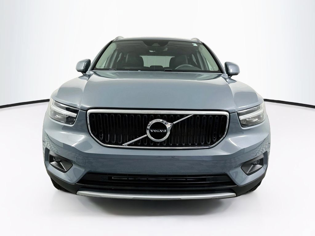 Used 2022 Volvo XC40 T5 Momentum AWD/4WD image 5