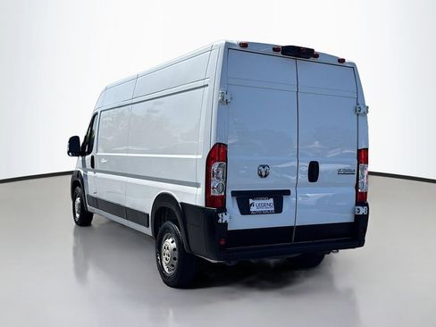 Used 2025 RAM ProMaster 2500 w/ Convenience Group FWD image 7