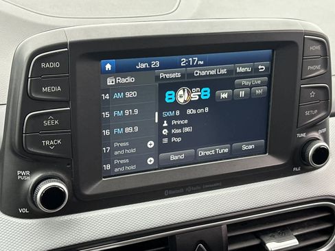 Used 2018 Hyundai Kona SEL image 17