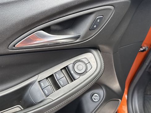 Used 2022 Buick Encore GX Select image 14