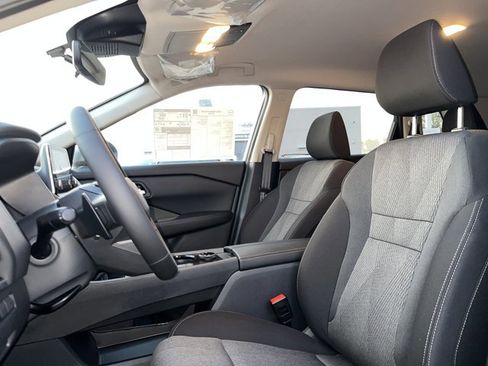New 2026 Nissan Rogue SV w/ Cold Weather Package AWD/4WD image 24