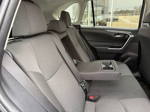 Used 2025 Toyota RAV4 XLE image 30