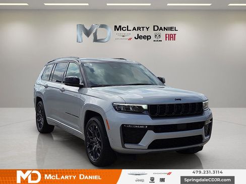 New 2026 Jeep Grand Cherokee L Summit AWD/4WD image 1