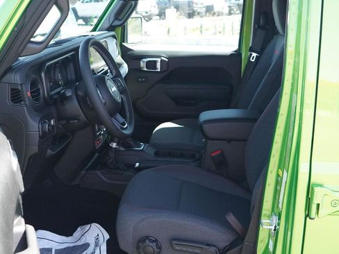 New 2025 Jeep Wrangler Unlimited Rubicon image 51