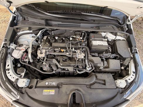 Used 2024 Toyota Corolla SE image 33