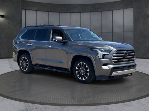 Used 2023 Toyota Sequoia Limited AWD/4WD image 8