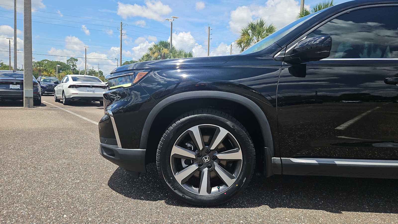 Used 2024 Honda Pilot Touring image 19