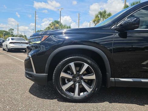 Used 2024 Honda Pilot Touring image 19