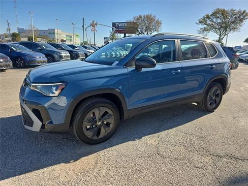 New 2026 Volkswagen Taos S image 6