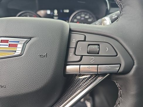 New 2025 Cadillac XT6 Sport w/ Technology Package image 22