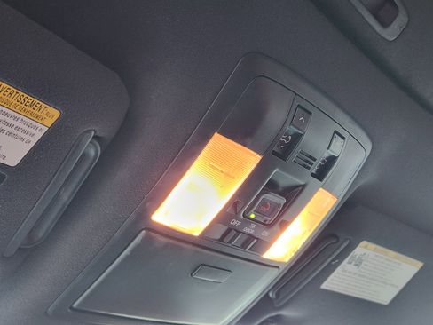 Used 2023 Lexus GX 460 Luxury image 34