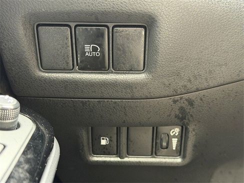 Certified 2021 Toyota C-HR Limited image 23