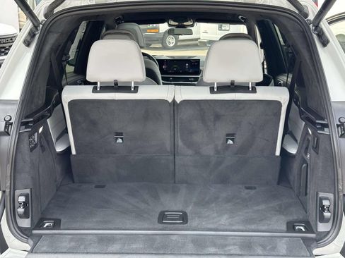 Used 2023 BMW X7 xDrive40i AWD/4WD image 24