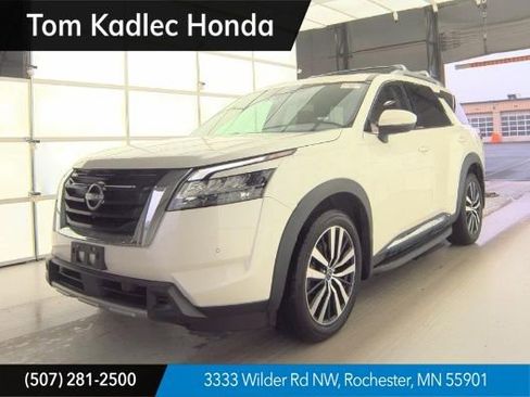 Used 2024 Nissan Pathfinder Platinum w/ Lighting Package (N93) image 1