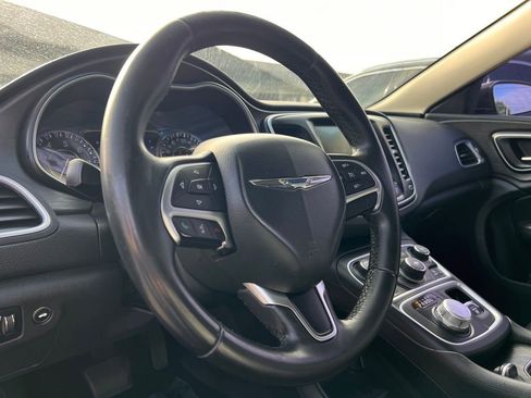 Used 2017 Chrysler 200 Limited Platinum FWD image 36