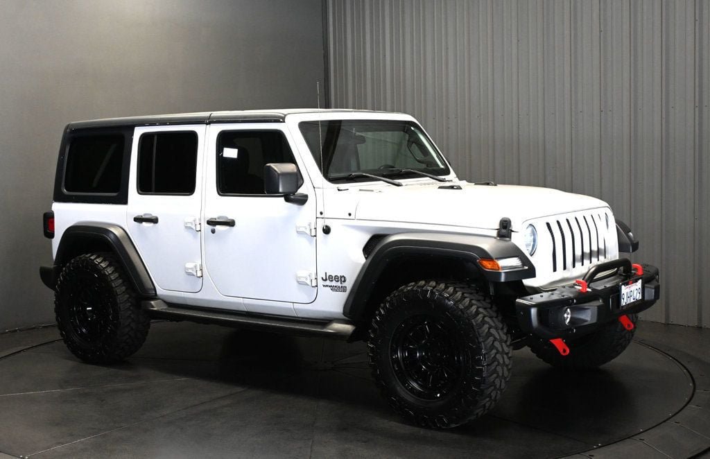 Used 2019 Jeep Wrangler Unlimited Sport S AWD/4WD image 3