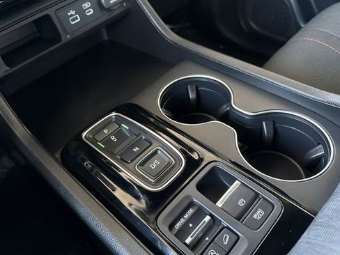 Certified 2025 Honda Pilot Sport image 26