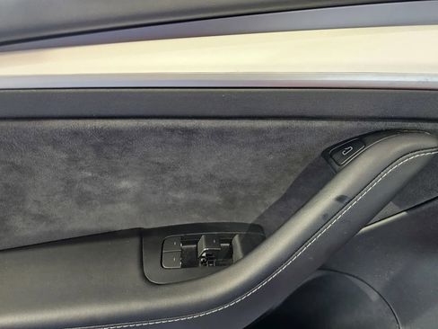 Used 2023 Tesla Model 3 Standard Range RWD image 13