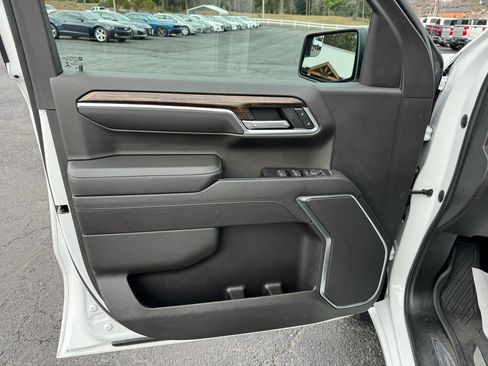 Used 2022 GMC Sierra 1500 Elevation image 13