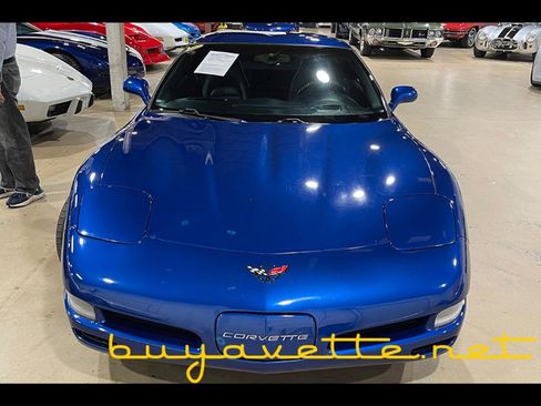 Used 2002 Chevrolet Corvette Coupe w/ Preferred Equipment Group2 image 4