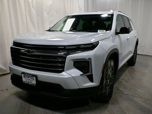 New 2026 Chevrolet Traverse LT w/ Sun and Wheel Package image 6